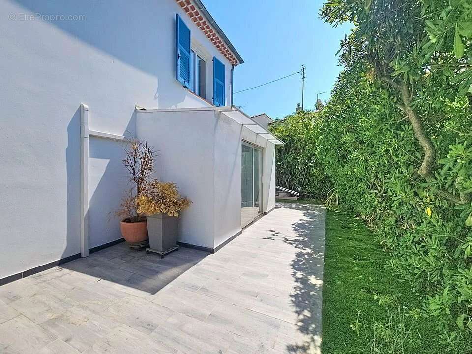 Maison de ville individuelle de 128,85m² Saint-Laurent-du-Var - photo 6