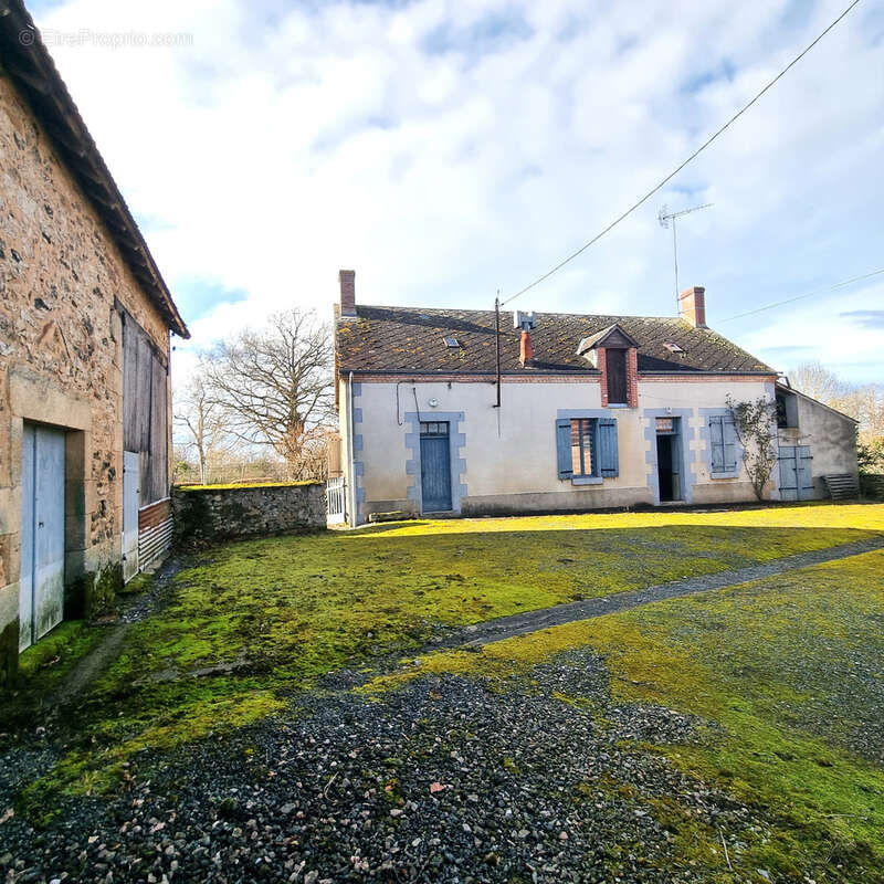 Maison à SAINTE-SEVERE-SUR-INDRE