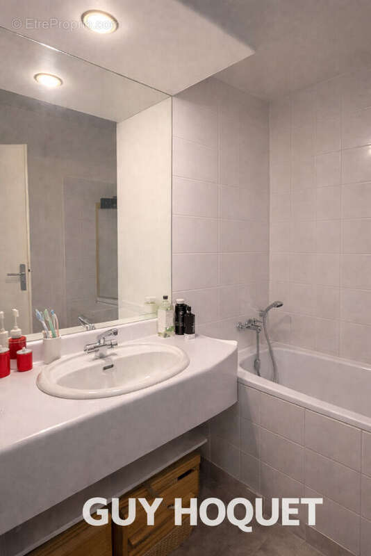 Appartement à SURESNES