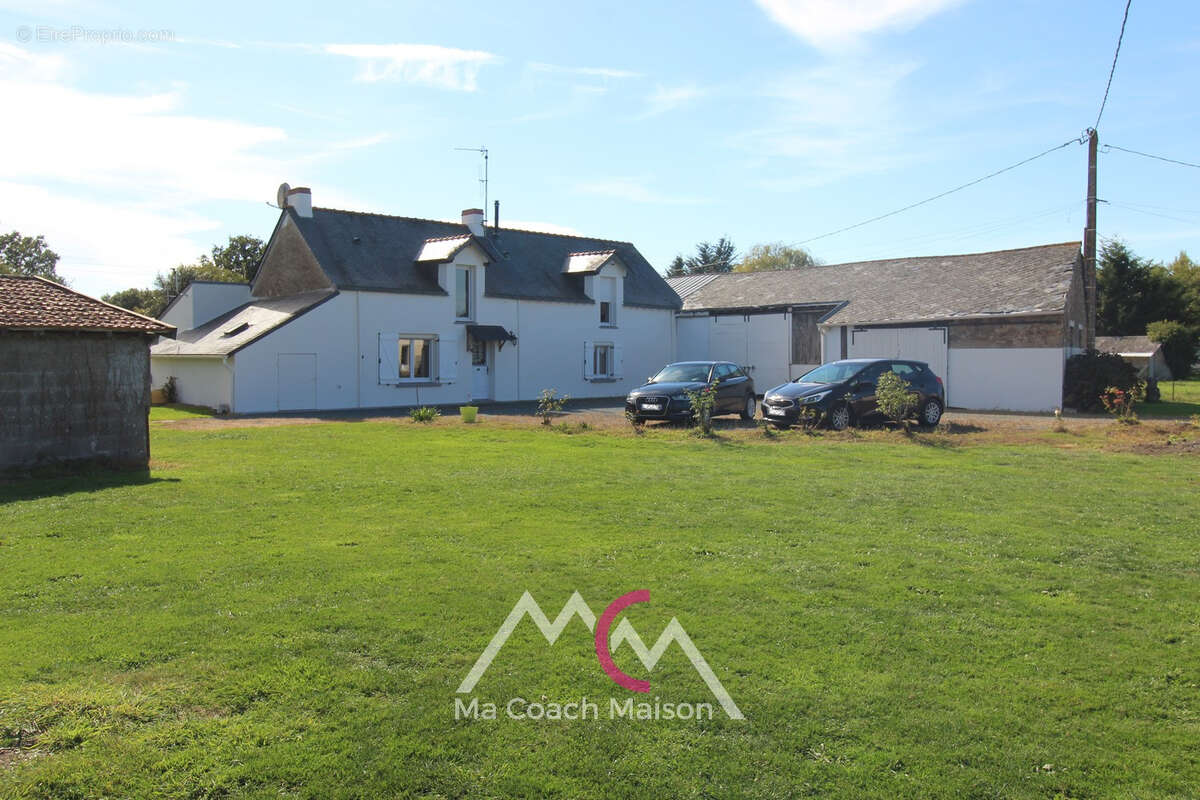 Maison à LA CHAPELLE-LAUNAY