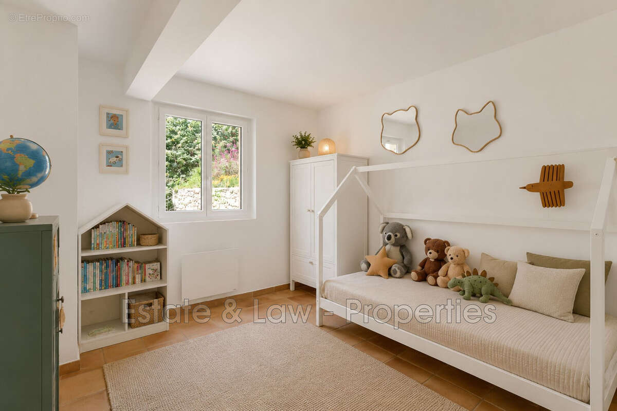 Maison 150 m² à Plan-De-La-Tour  - photo 9