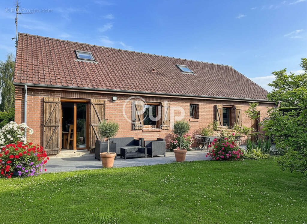 Maison traditionnelle à vendre à Coutiches - Un havre de paix aux portes de la forêt - photo 2