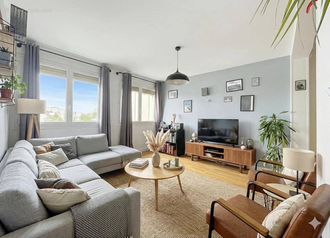 Appartement à MONTROUGE