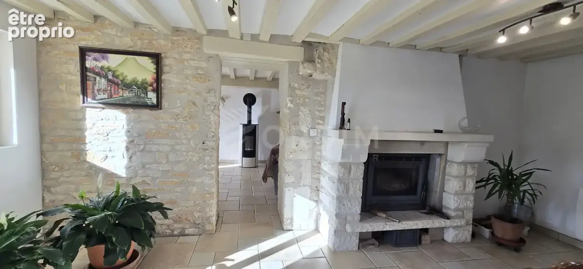 Ancienne longère en pierre rénovée - 182m² - photo 5
