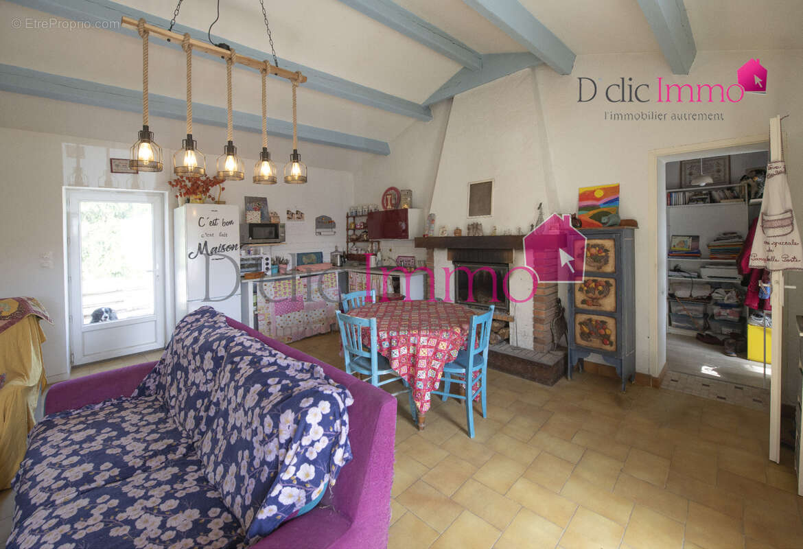 Maison à LA CHAPELLE-HERMIER