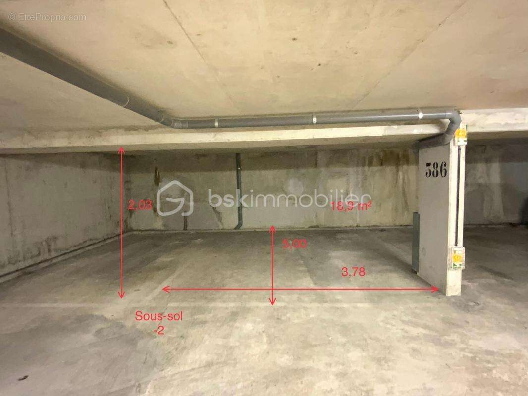 8 Box et 1 place de parking sur 167 m² + ou - - photo 20