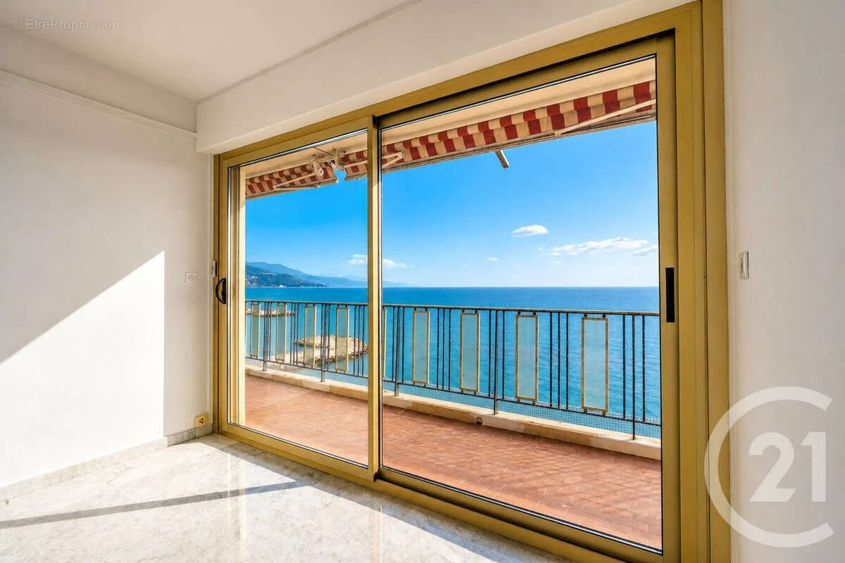 Appartement 70 m² à Roquebrune-Cap-Martin  - photo 3
