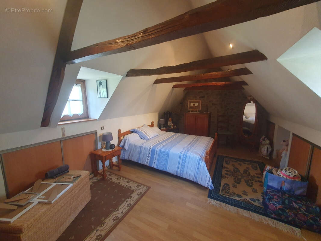 Maison à SAINT-PRIVAT