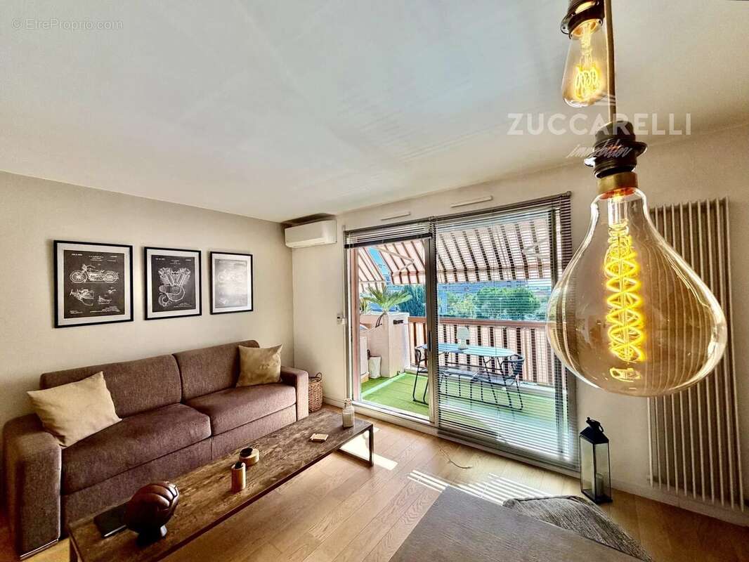 Appartement à CAGNES-SUR-MER