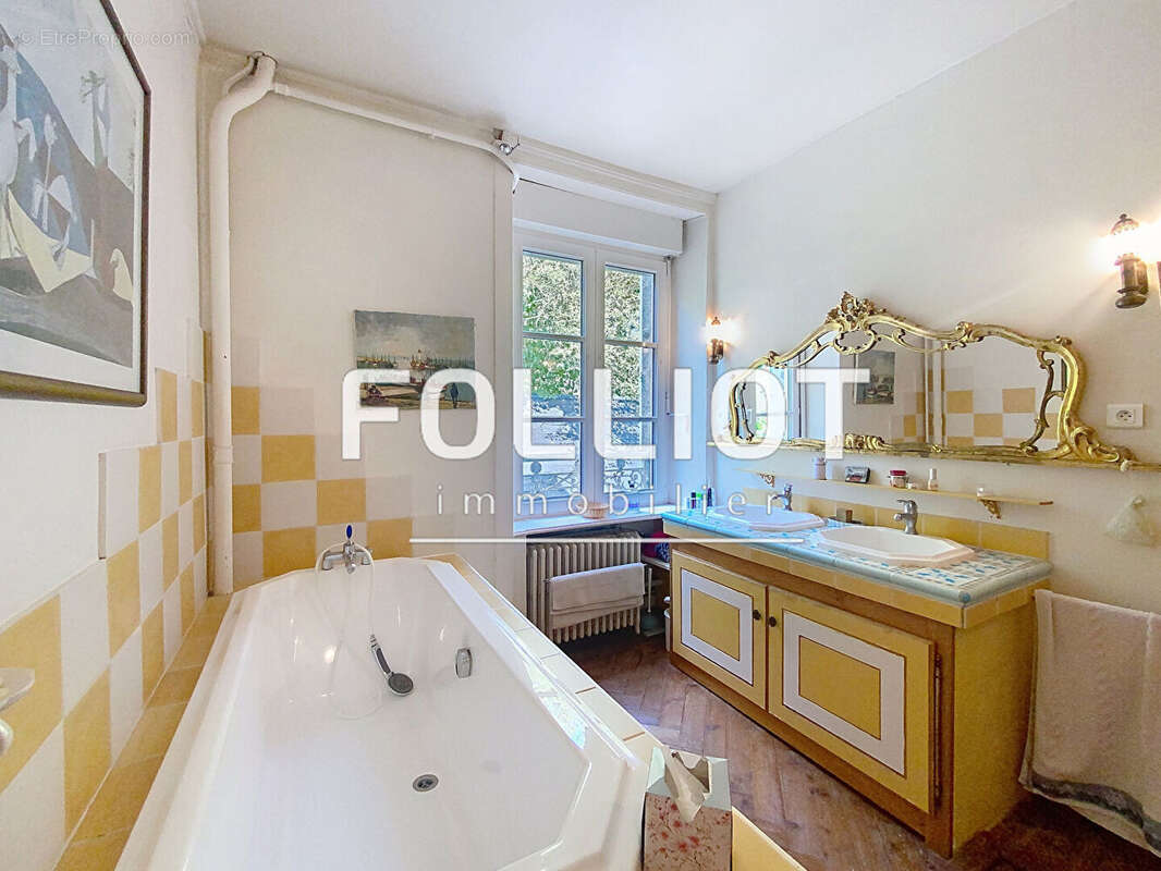 Maison à MENIL-HUBERT-SUR-ORNE