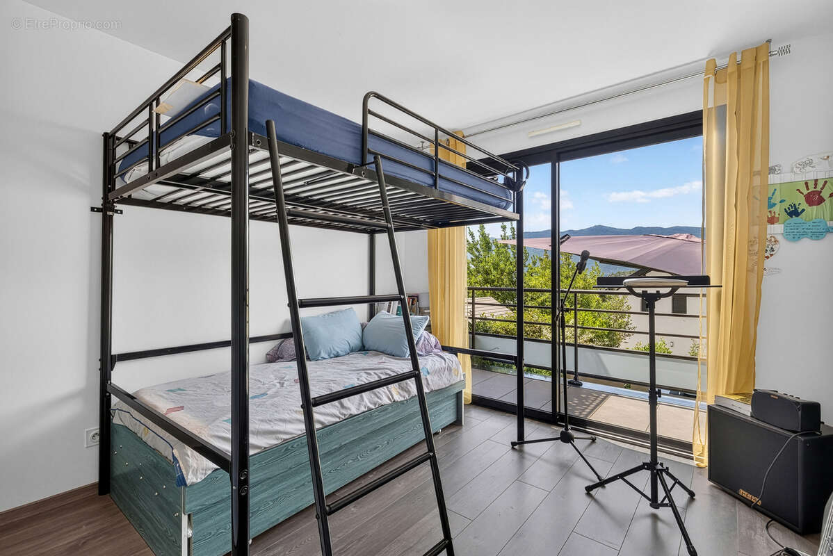 Appartement à AIX-LES-BAINS