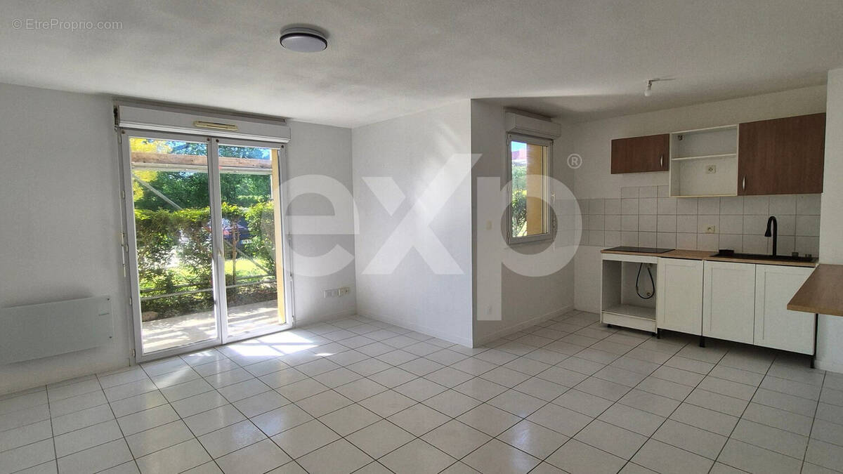 Salon séjour 1 - Appartement à CAVIGNAC