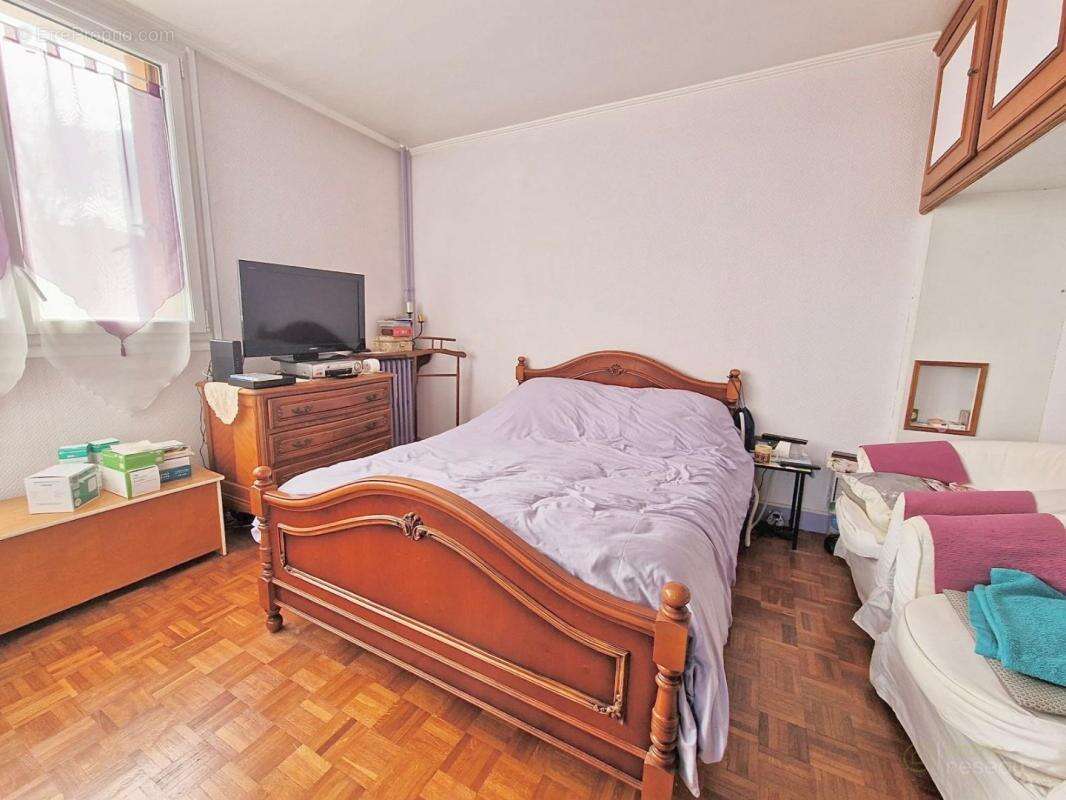 Appartement à LE PERREUX-SUR-MARNE