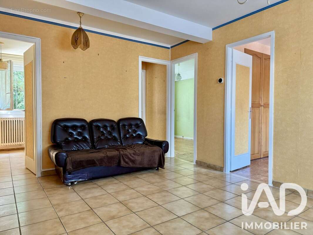 Appartement 59 m² à Savigny-Sur-Orge  - photo 2