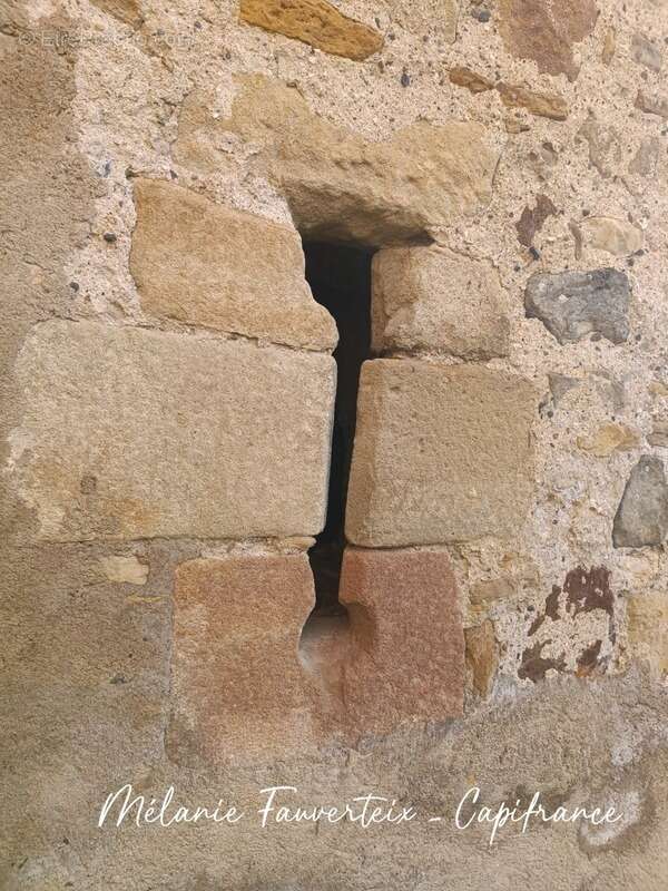 Maison à SAUVAGNAT-SAINTE-MARTHE