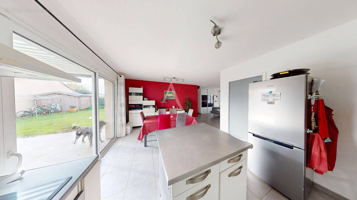 Maison à VOUNEUIL-SOUS-BIARD