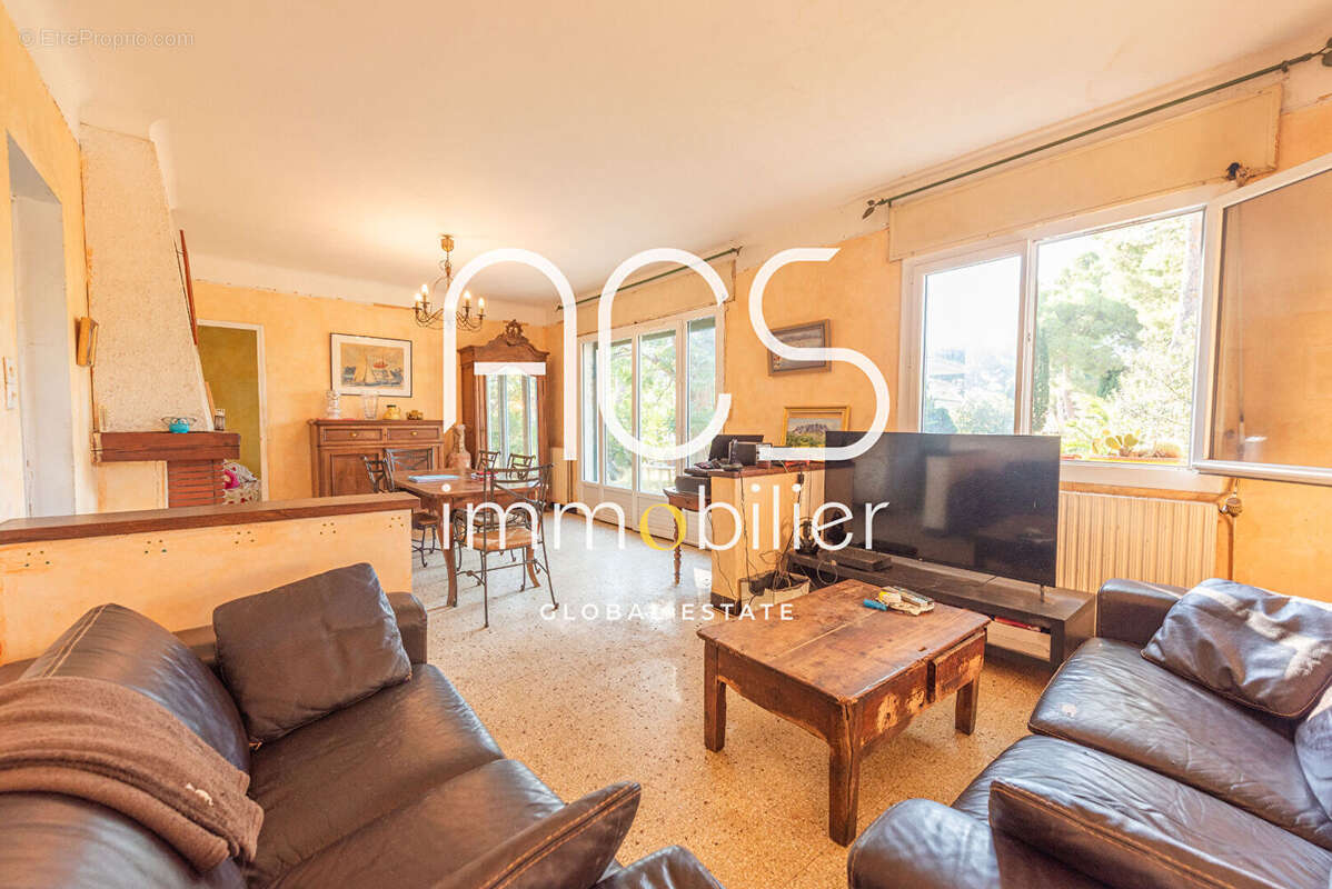 Maison à CARRY-LE-ROUET