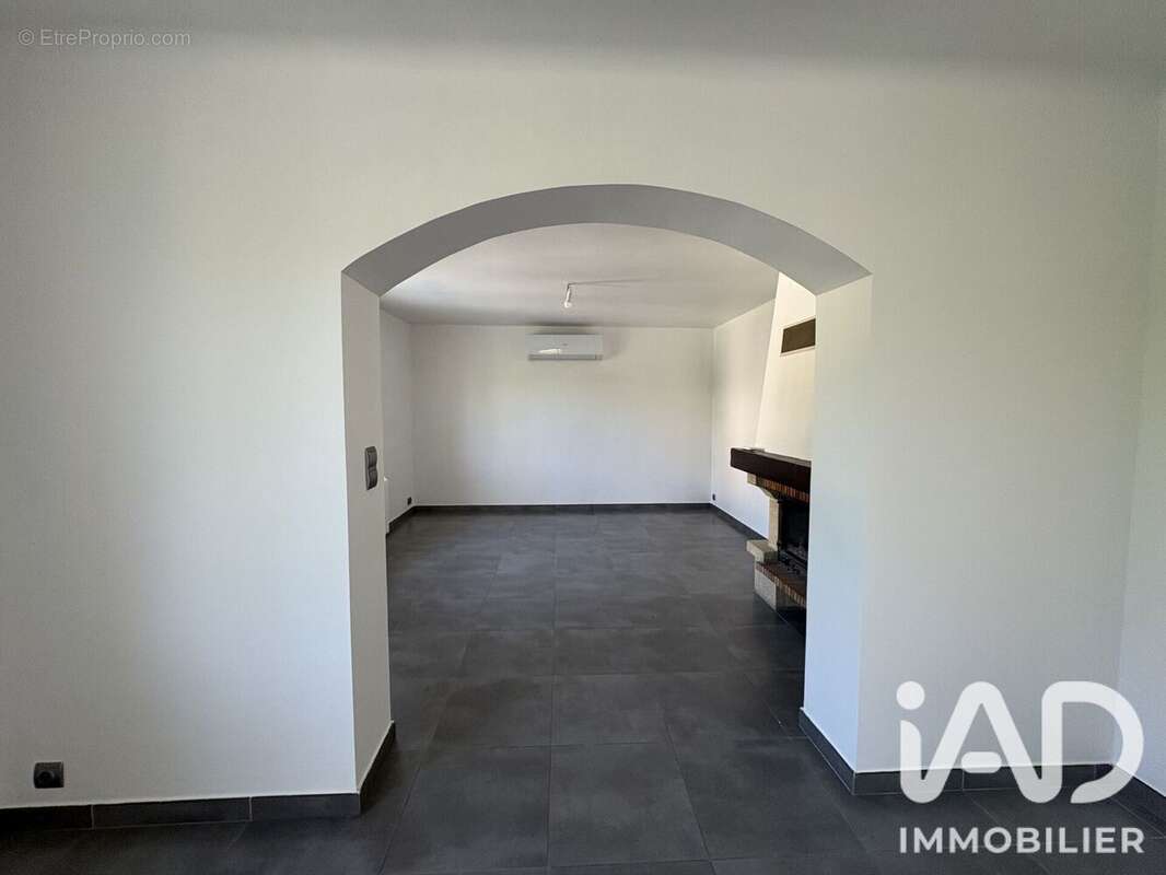 Maison 122 m² à Aubenas  - photo 8