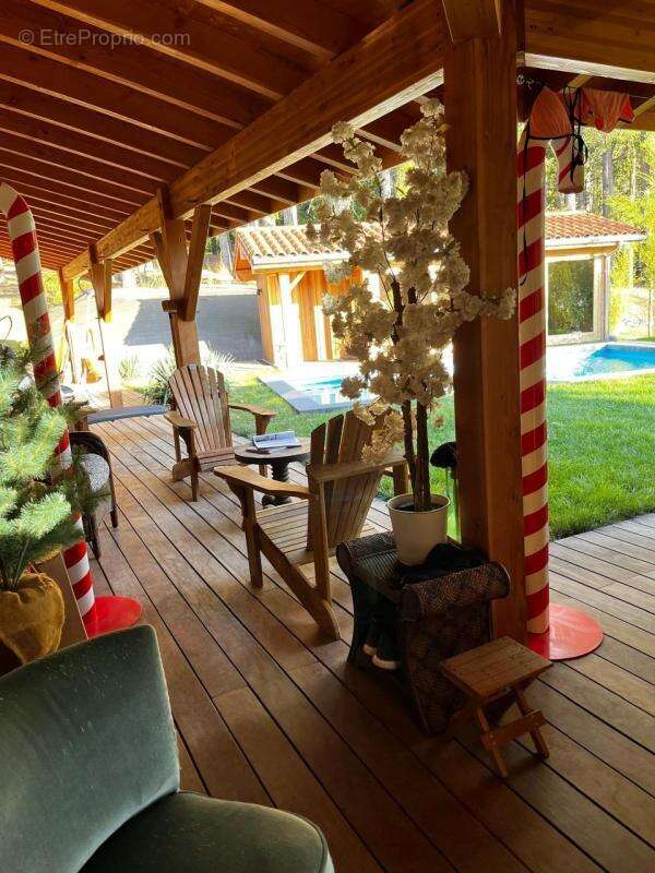 Maison à LA FOUILLOUSE