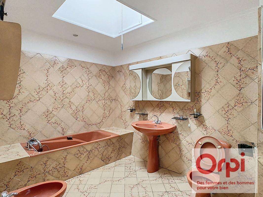 Maison à ISSY-LES-MOULINEAUX