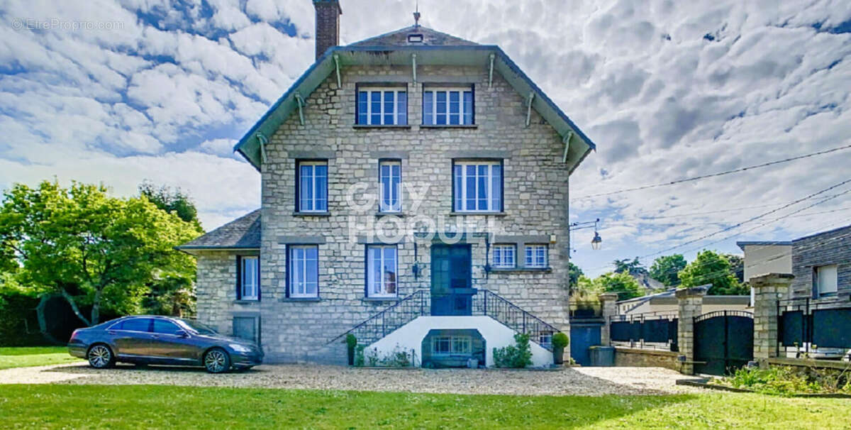 Maison à VILLERS-COTTERETS
