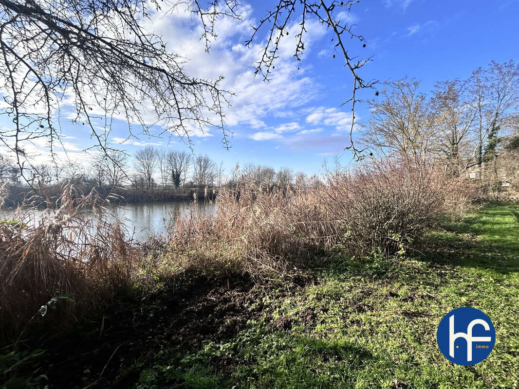 Terrain à ART-SUR-MEURTHE