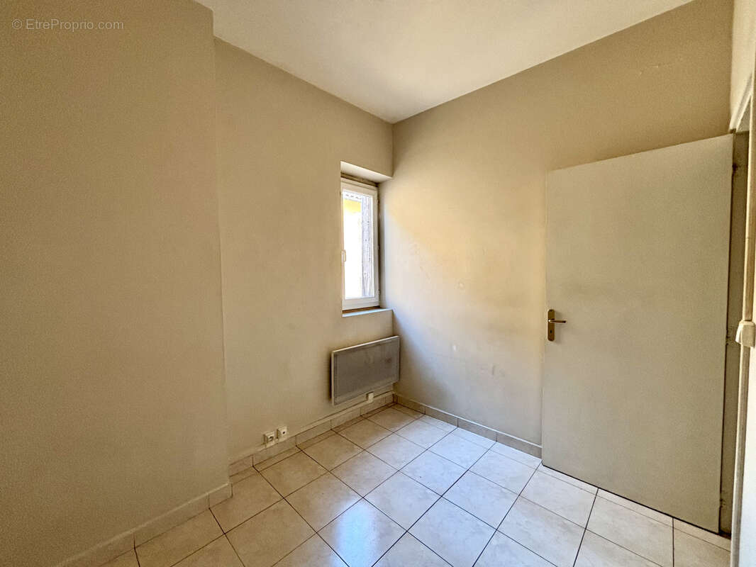 T1/2 de 33m2 - Secteur Saint Charles - photo 5