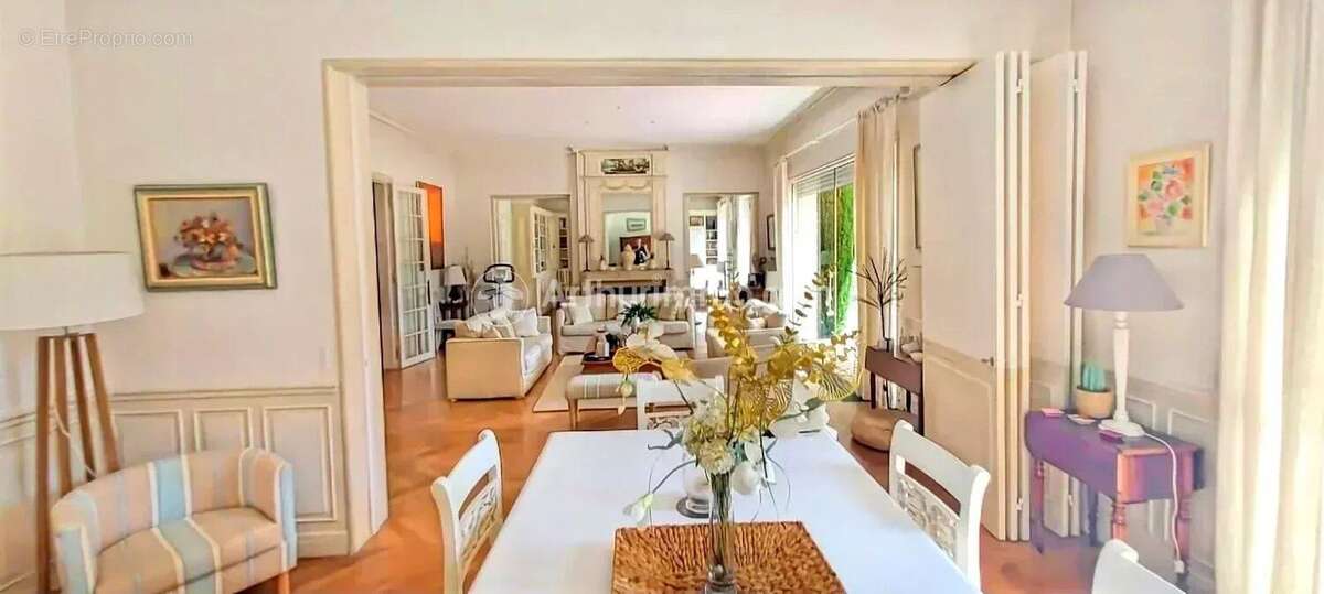 Maison à AUSSILLON
