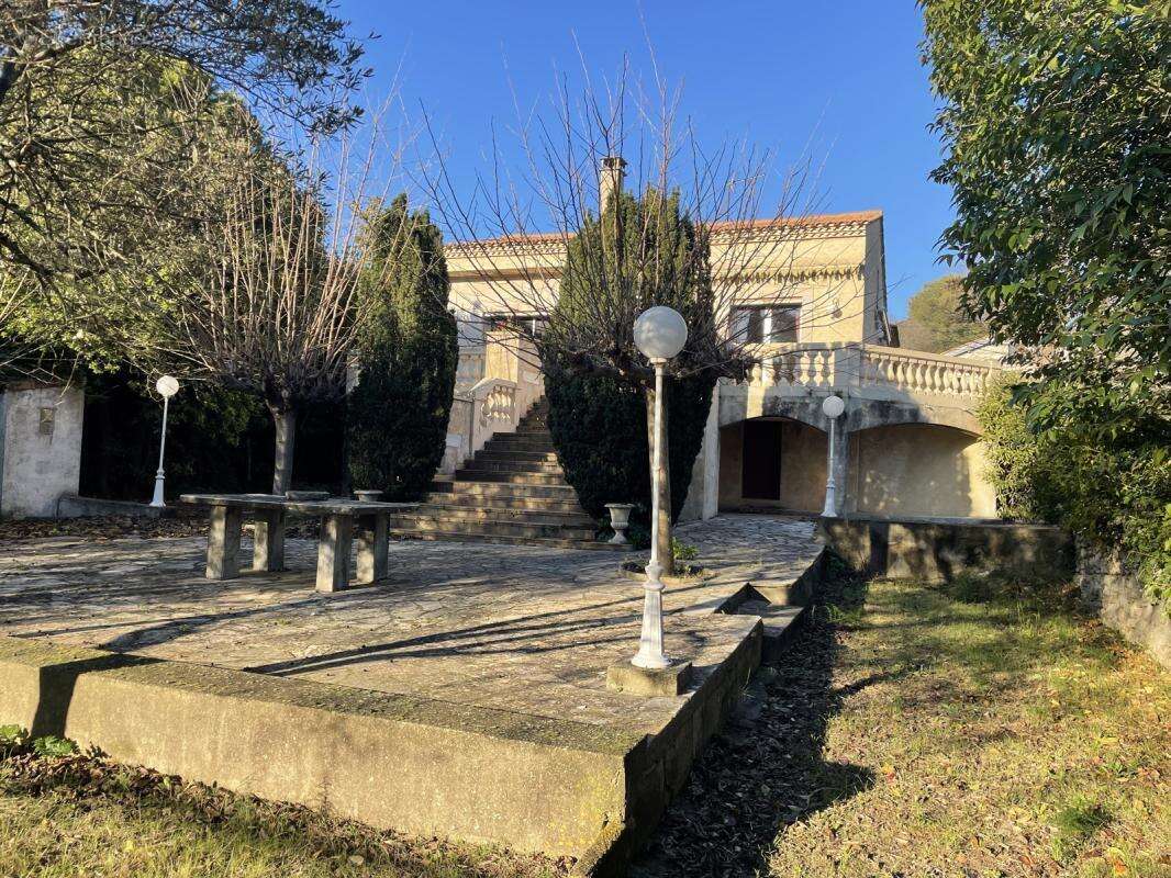 Maison à NIMES
