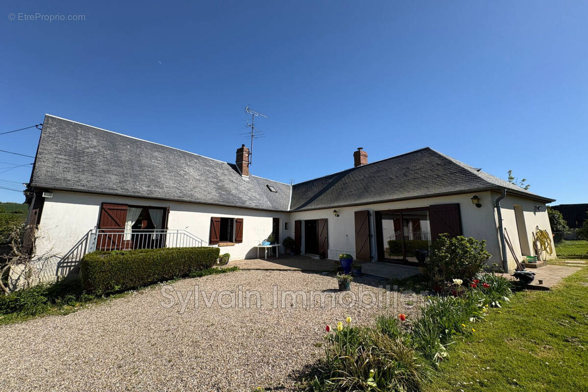 Maison à PUISEUX-EN-BRAY