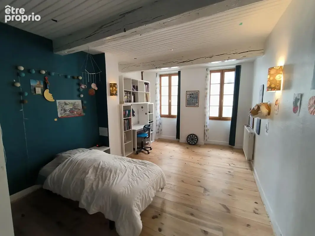 Maison de caractère T6 de 208 m2 avec jardin privatif - photo 14