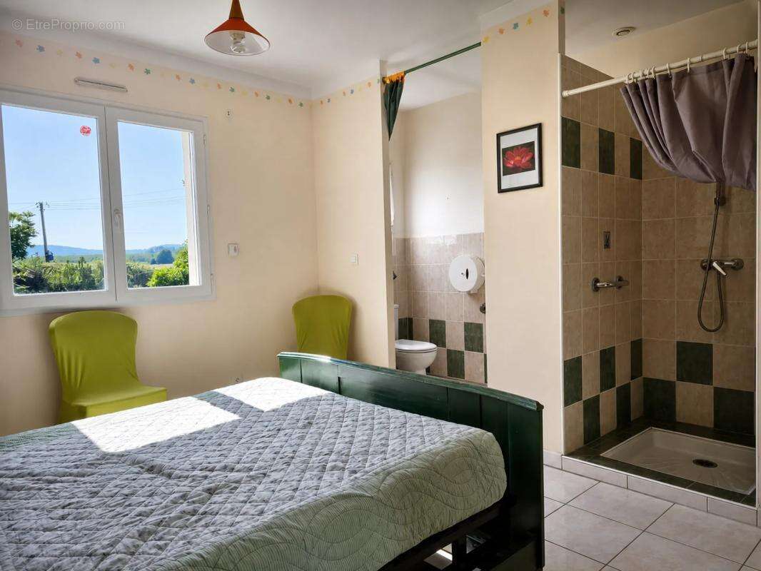 Maison de 6 pièces de 132 m² à Le Temple-sur-Lot - photo 14