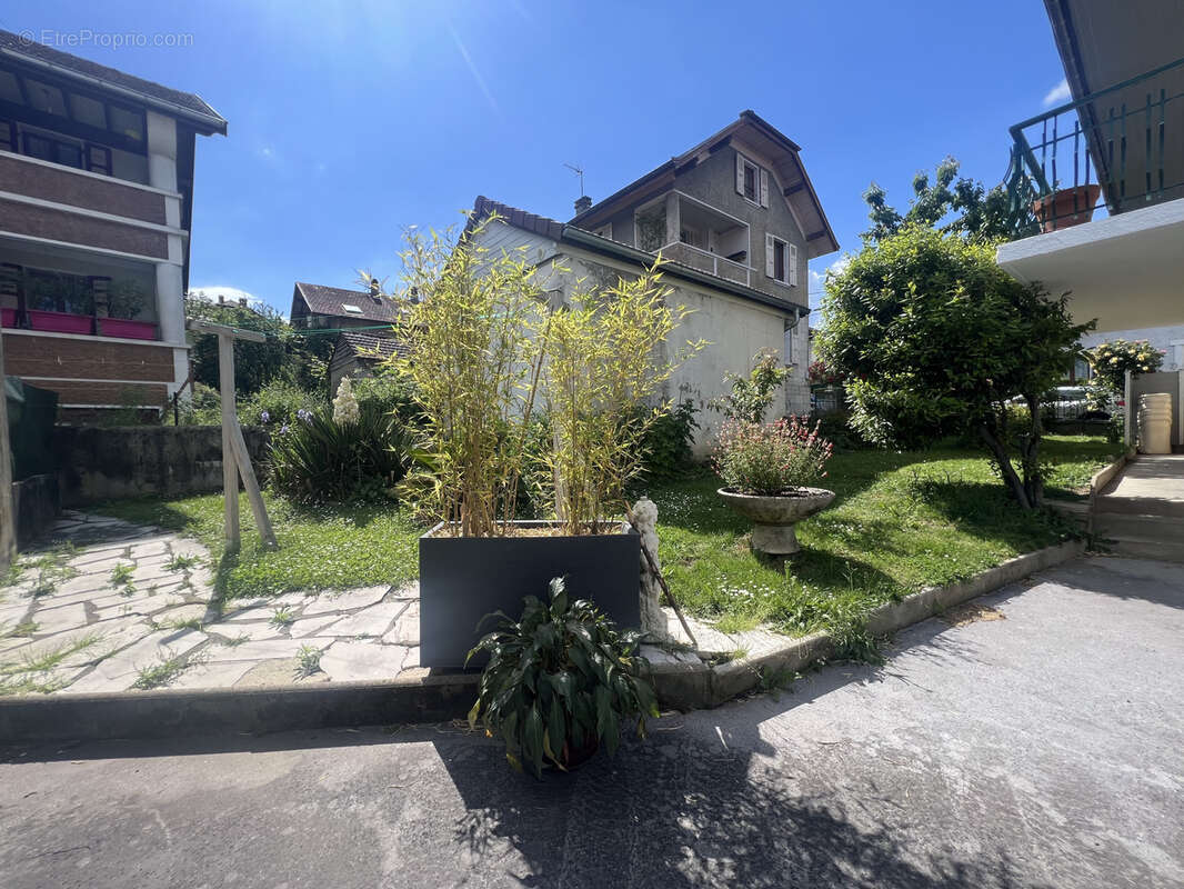 Appartement à MEYTHET