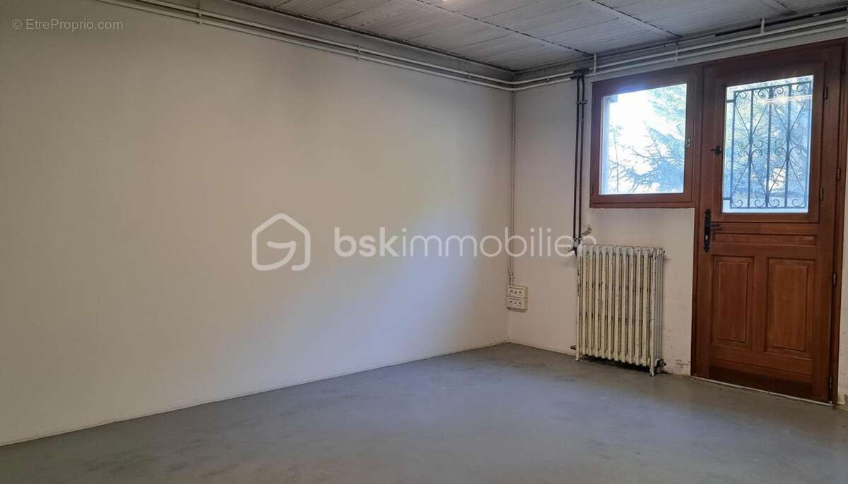 Maison à NEUVILLE-SUR-OISE