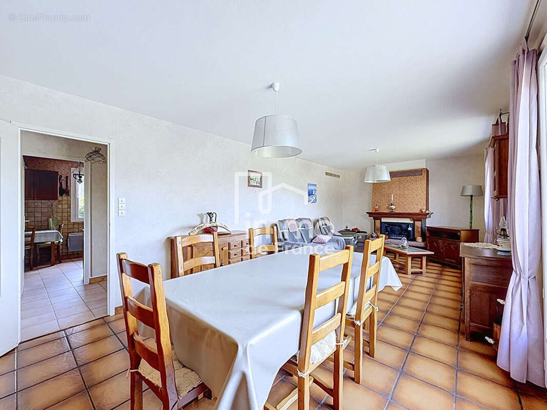 Maison Bellegarde-sur-valserine  88 m2 - photo 5
