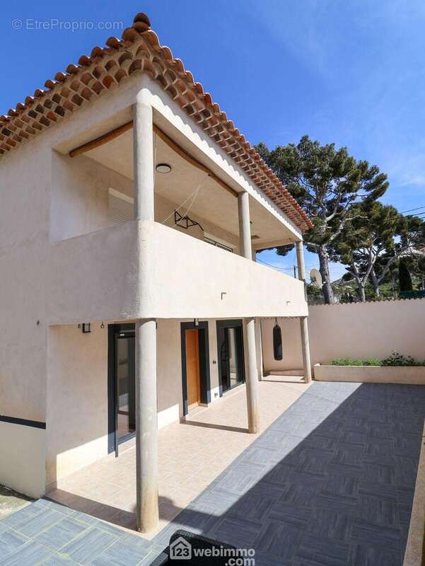 Maison à MARSEILLE-9E