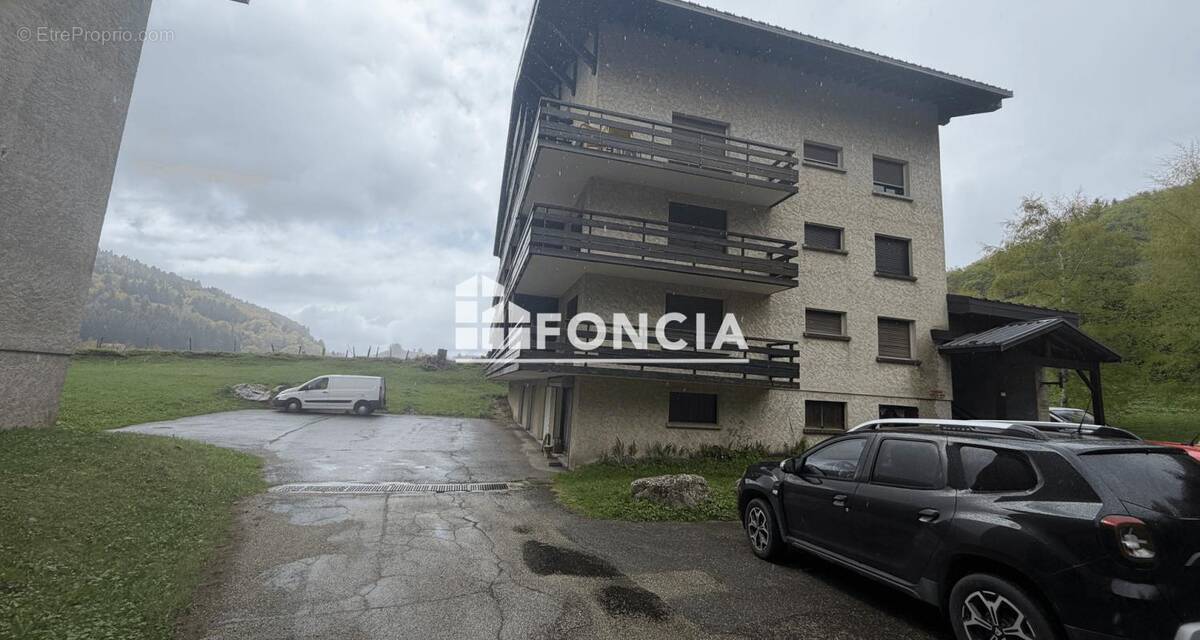 Appartement à LA MORTE