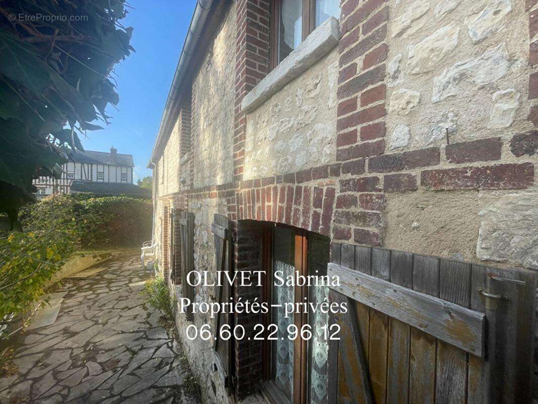 Maison à SAINT-MARTIN-DE-BOSCHERVILLE