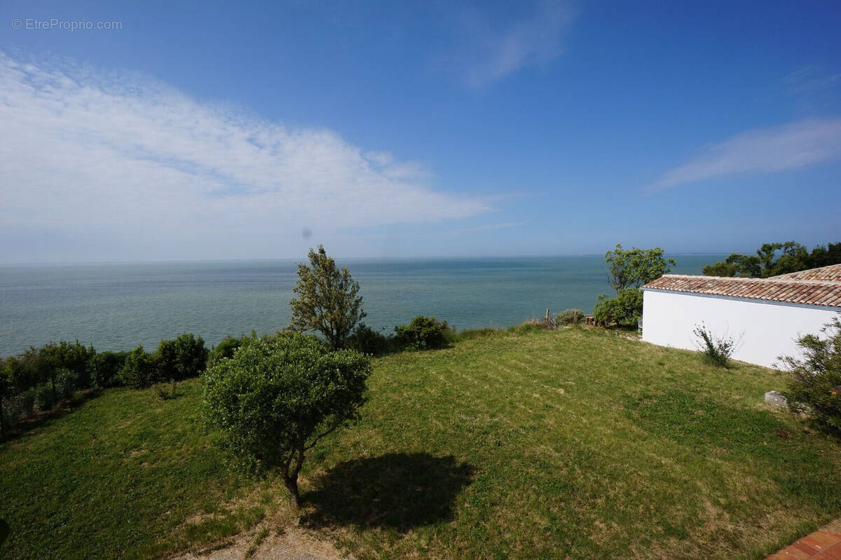 Maison à MESCHERS-SUR-GIRONDE