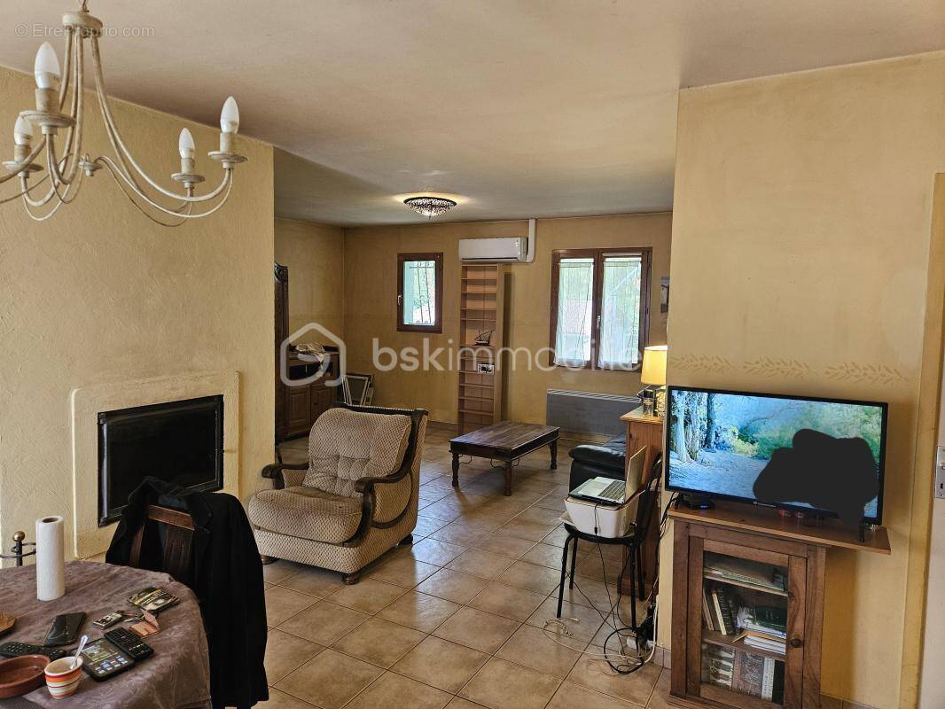 Maison à BIRAS