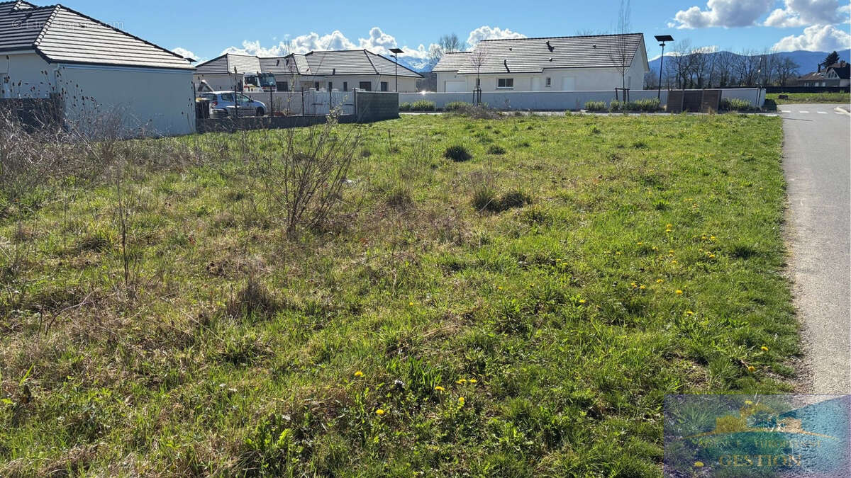 Terrain plat viabilise de 742m2 lot 3 - photo 4