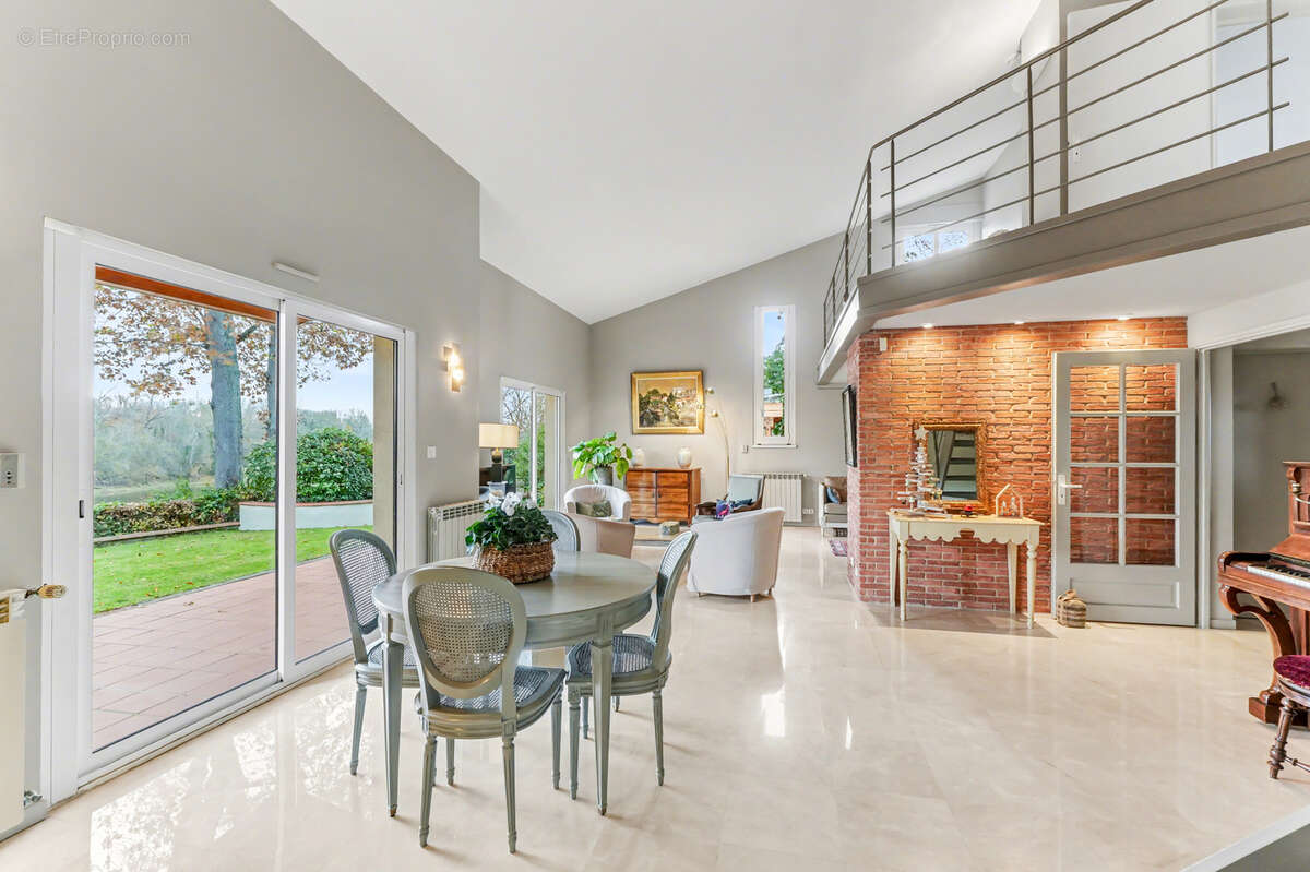 Belle maison d'architecte a vendre a portet sur garonne - photo 6