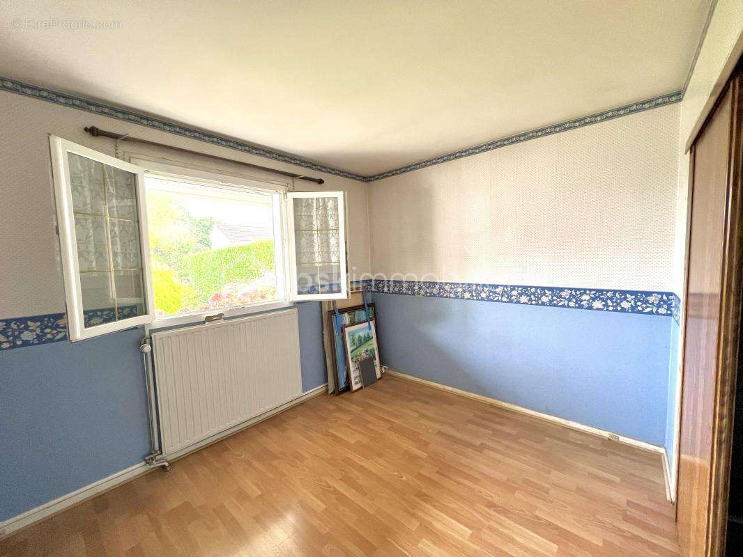 Maison à CLAYE-SOUILLY