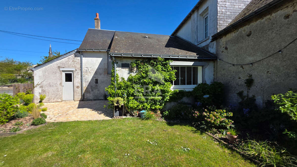 Maison à SAINT-LAURENT-EN-GATINES