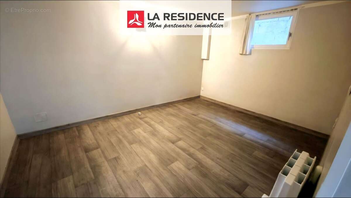 Appartement à IVRY-LA-BATAILLE