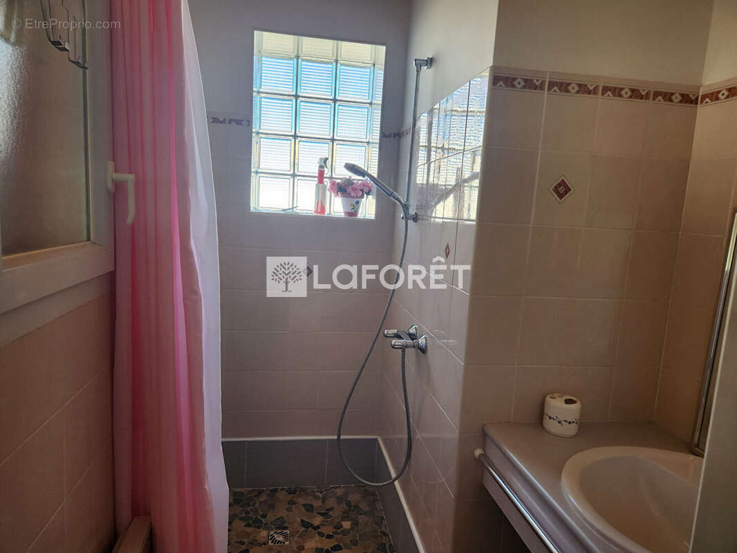 Maison Dolus D Oleron 5 pièce(s) 106.85 m2 - photo 13