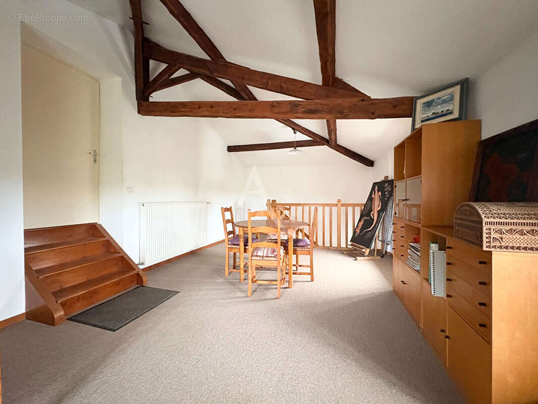 Maison à LE POIRE-SUR-VELLUIRE