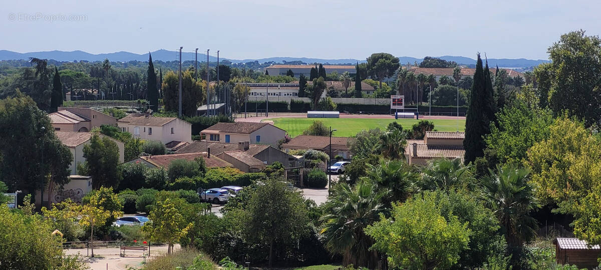 Appartement à HYERES