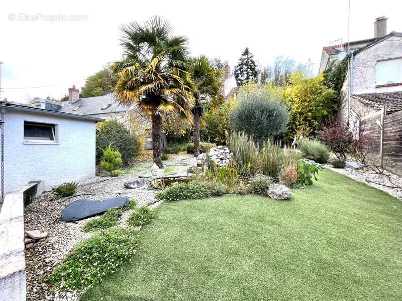 Maison à MONTRICHARD