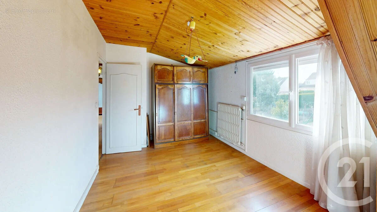 Maison à SAINT-QUENTIN